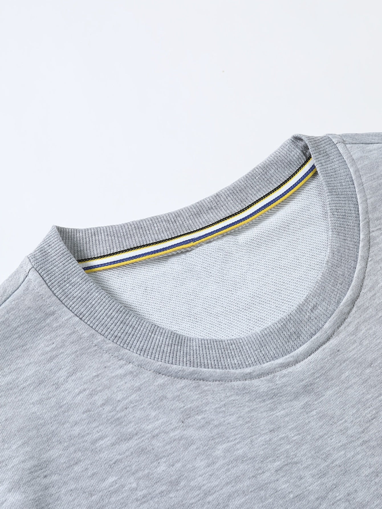 Polyester Crew Neck Sweatshirt, Long Sleeve Loose Fit with Squirrel Letter Print, Casual Outdoor Wear for Men and Women