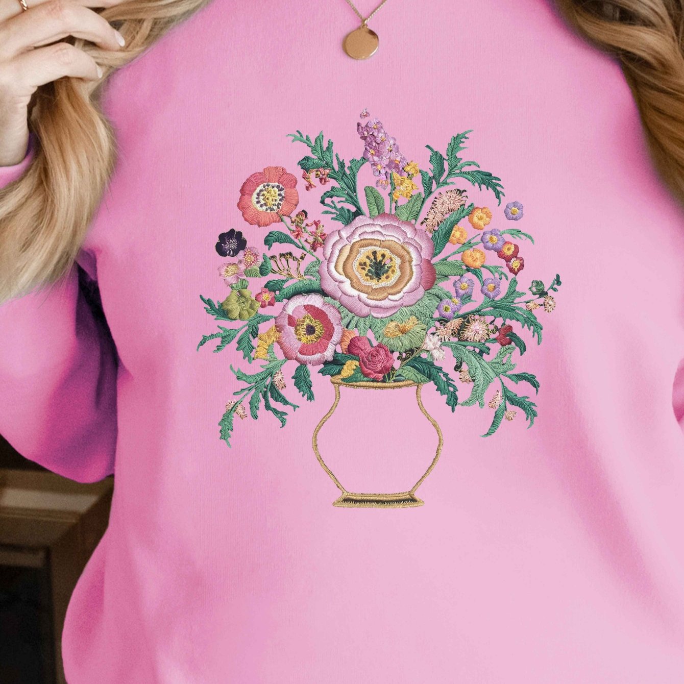 Cozy Floral Embroidered Women's Sweatshirt - Casual Crew Neck, Long Sleeve Pullover for Fall & Winter, Machine Washable