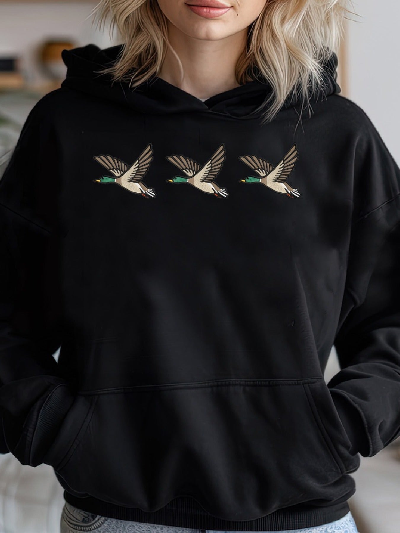 Embroidered Duck, Animal Lover Cozy Classic Print Pullover Hoodie, Casual Long Sleeve Hoodie For Sprots