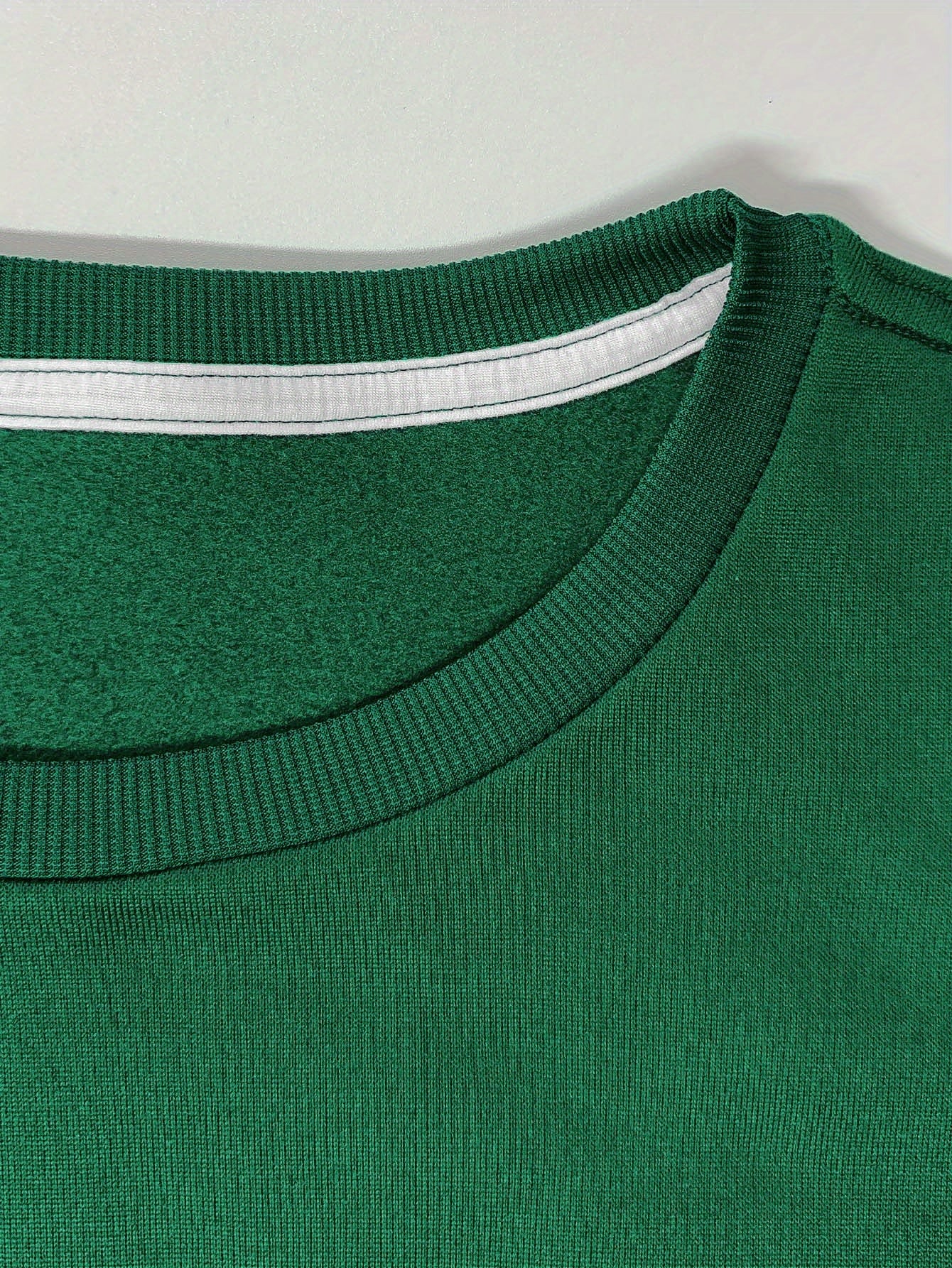 Plus Size Women's Green Sweatshirt with White Dove & Hearts Embroidery - Casual Crew Neck, Long Sleeve, 100% Polyester, Machine Washable - Perfect for Fall/Winter