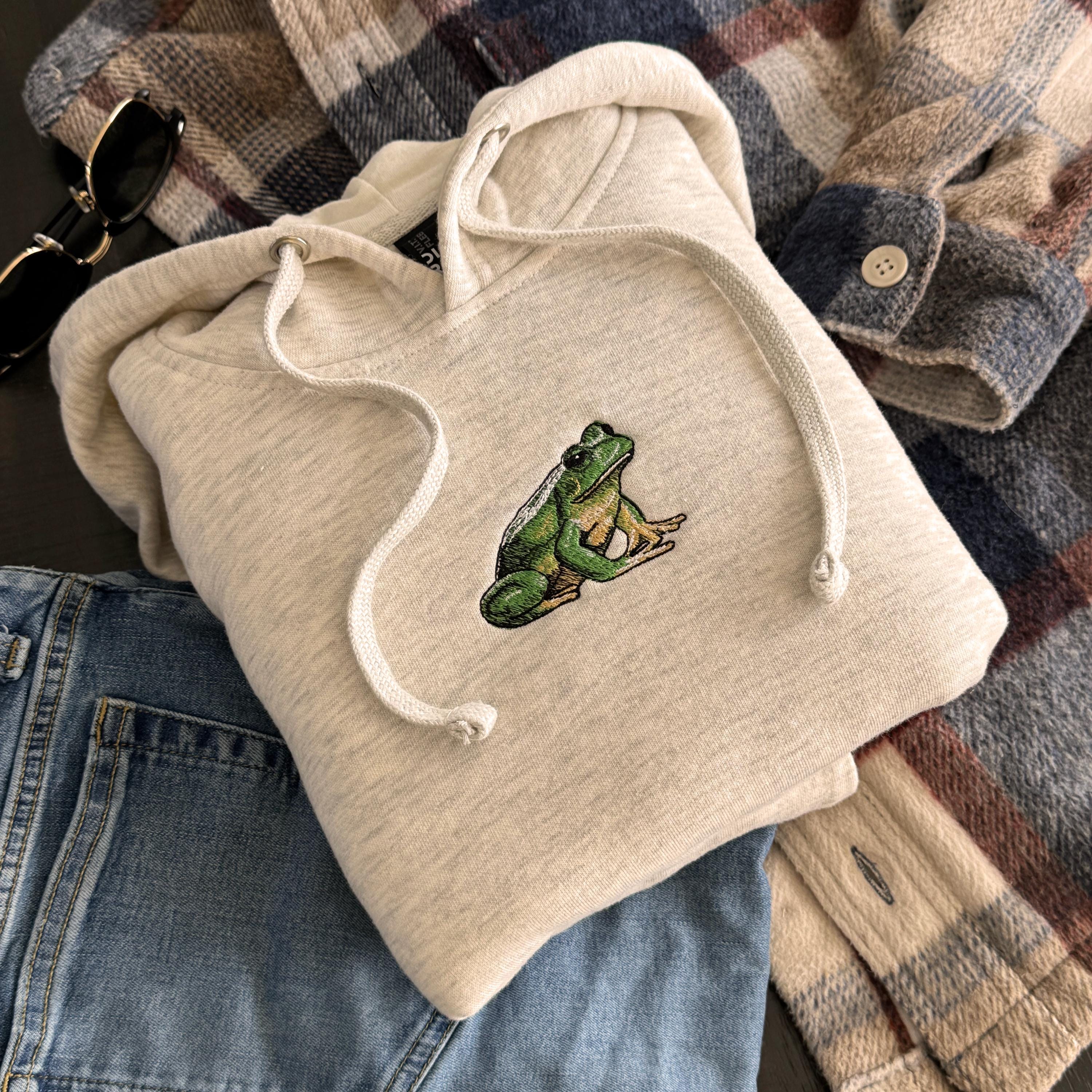 Embroidered Frog Sweatshirt | Cozy Wildlife Crewneck | Cute Toad Nature Hoodie | Animal Lover T-Shirt | Christmas Gift Sweater