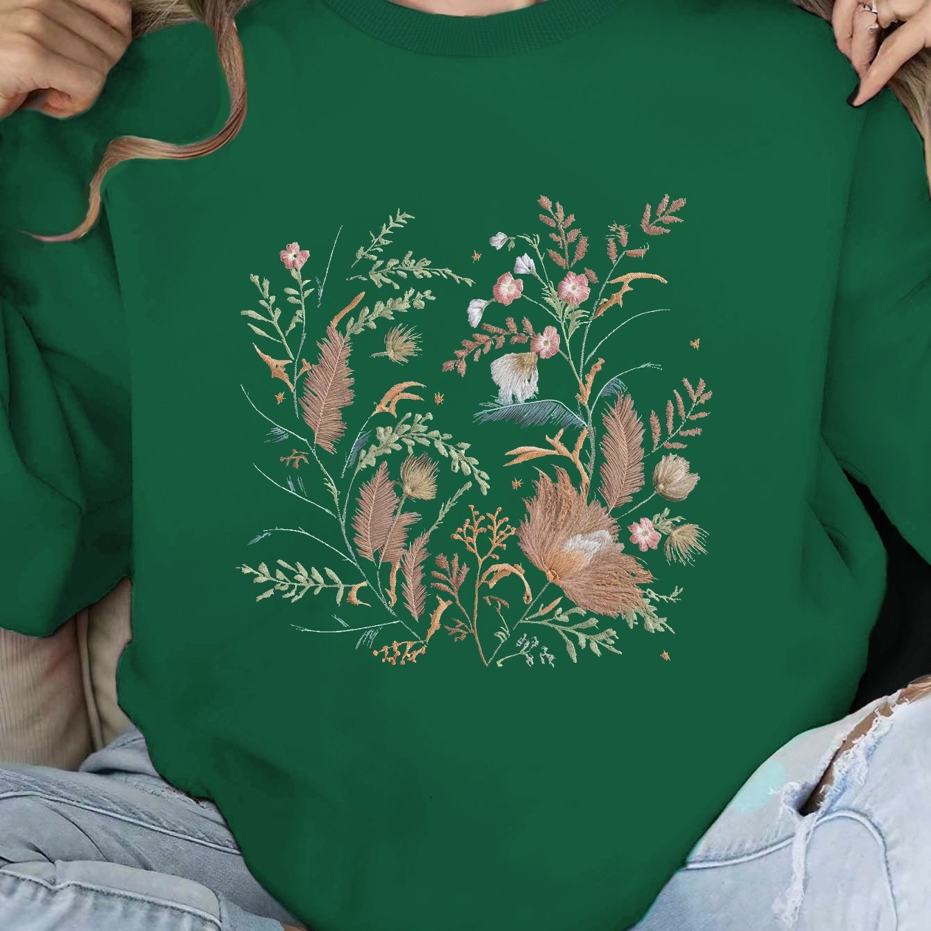 intricately embroidered pattern Women's sweatshirt