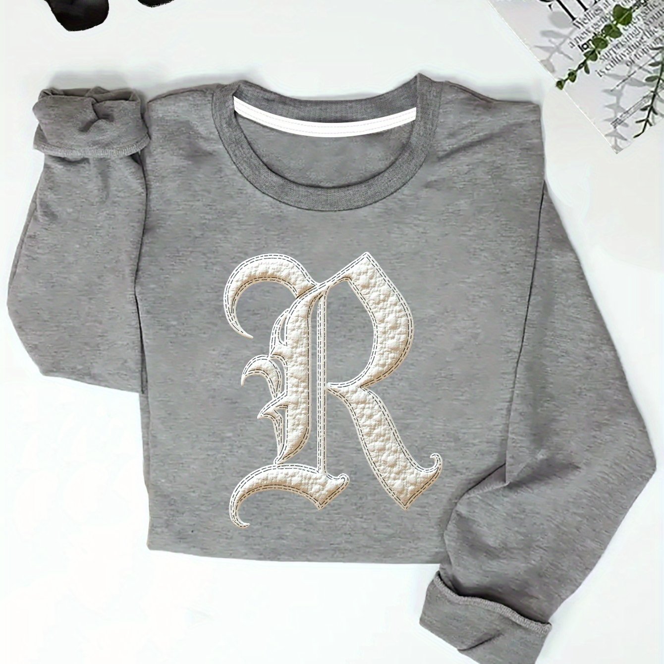 Women'S Gothic Letter R Embroidered Sweatshirt, Casual Crew Neck Long Sleeve Pullover, Geometric Pattern, Regular Fit, Fall/Winter Collection, Cute Sweatshirts
