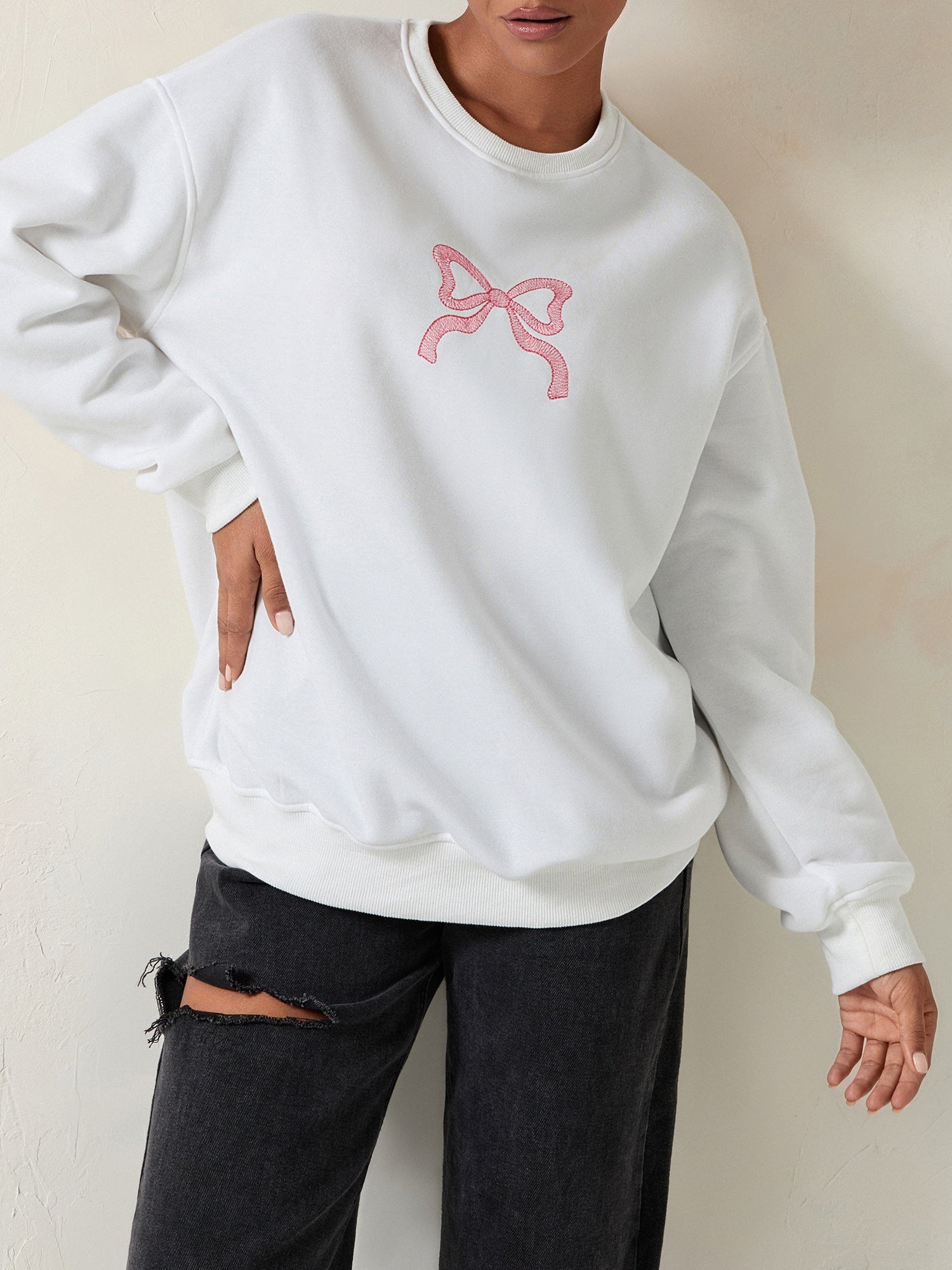 Women's Casual Loose Fit Long Sleeve Round Neck Sweatshirt - 100% Polyester Lightweight 119g/m², Solid Color with Red Bow Embroidery, Spring/Fall Pullover for Casual Attire