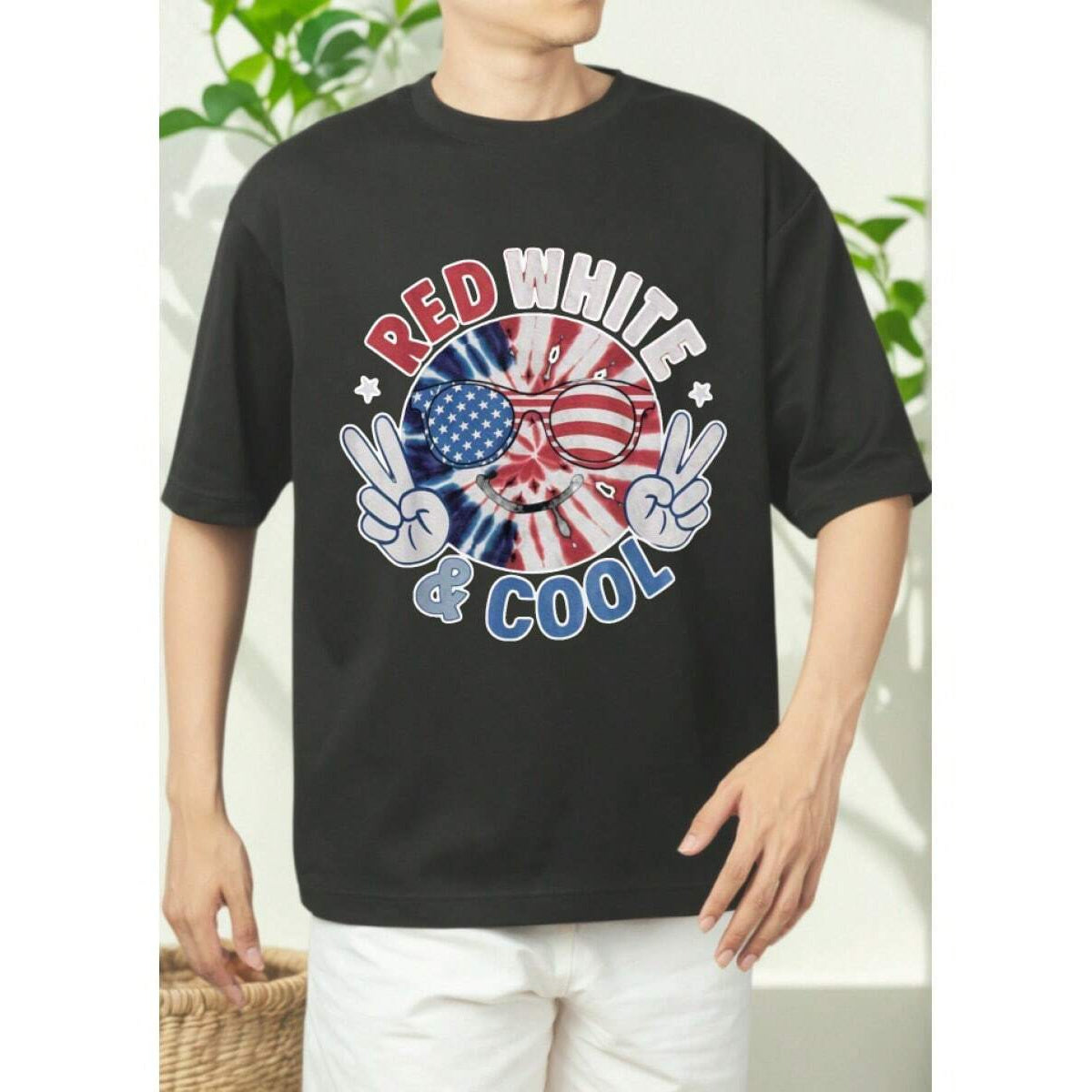 Patriotic Independence Day T-Shirt Featuring The American Flag - Stylish Red, White, And Cool Design with a Peace Sign Motif - Comfortable And Breathable, Ideal for Both Men And Women, Perfect for Outdoor Celebrations on The