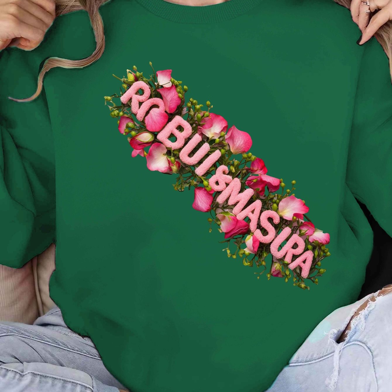 RobiulMasura Elegant Floral Embroidered Women's Sweatshirt - Cozy Polyester, Round Neck, Machine Washable - Perfect for Fall/Winter