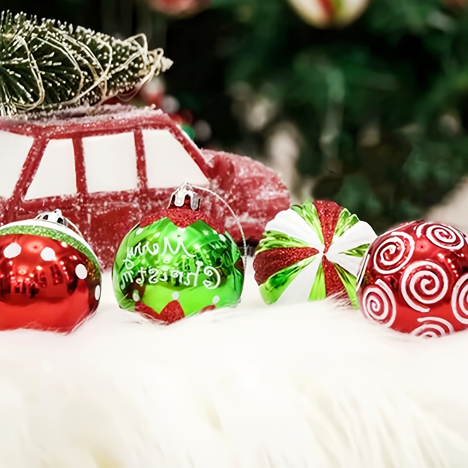 Shatterproof Christmas Ball Decorated Christmas Tree Ornaments with Pendant