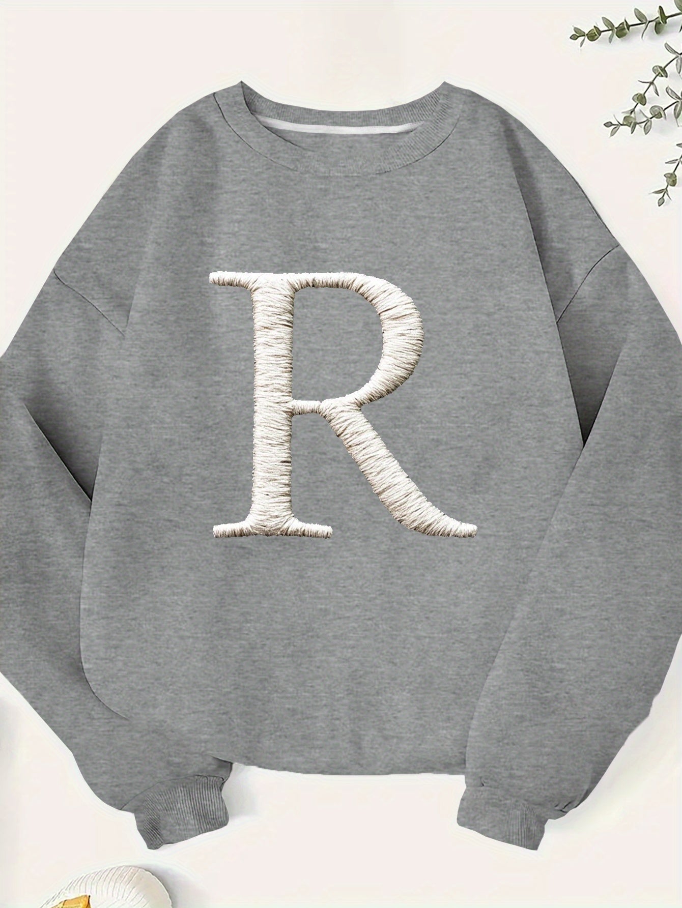 Women's Plus Size Embroidered Letter R Geometric Pattern Sweatshirt - Black & White Casual Long Sleeve Round Neck Pullover, Machine Washable Fall Winter Fashion Top, Cute Sweatshirts, Everyday Comfort, Relaxed Fit, Textured L