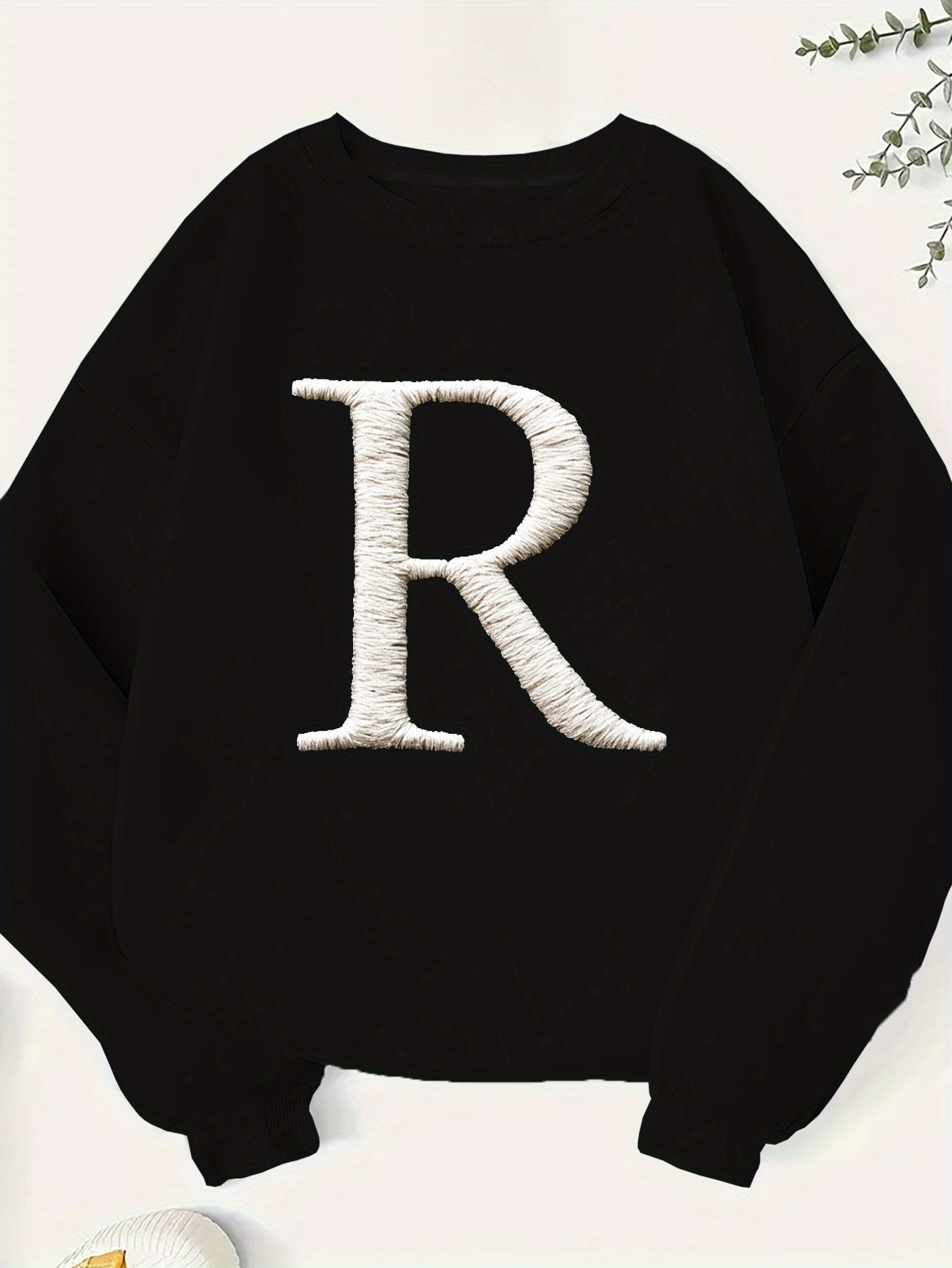 Women's Plus Size Embroidered Letter R Geometric Pattern Sweatshirt - Black & White Casual Long Sleeve Round Neck Pullover, Machine Washable Fall Winter Fashion Top, Cute Sweatshirts, Everyday Comfort, Relaxed Fit, Textured L