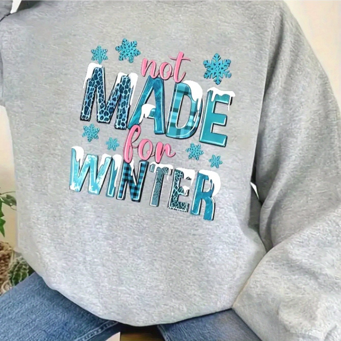 Women's Casual Crew Neck Sweater Printed with the words' not born for winter 'and snowflake design, Long Sleeve Pullover for Autumn/ Winter, Knit Grey Sweatshirt