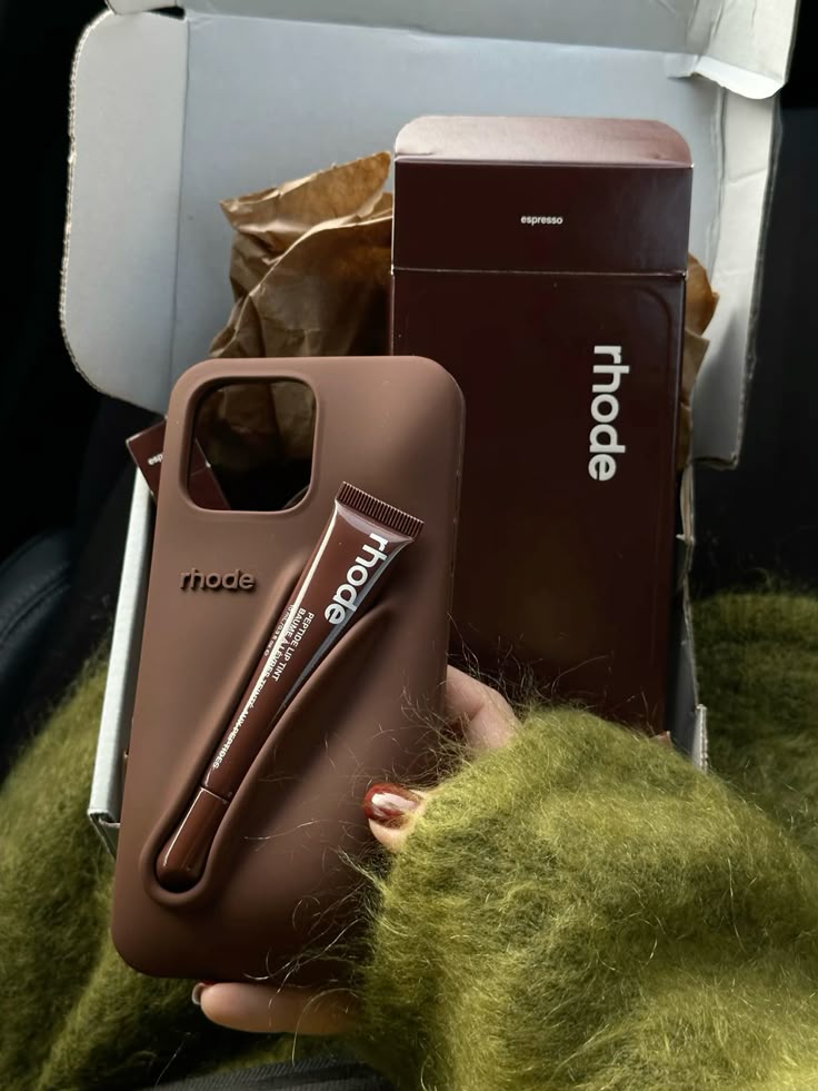 DIY Rhode Espresso Soft Silicone Lipstick Phone Case For iPhone 16 15 14 13 12 11 Pro Max Plus Portable Lip Gloss Holder Ins Hot Cover