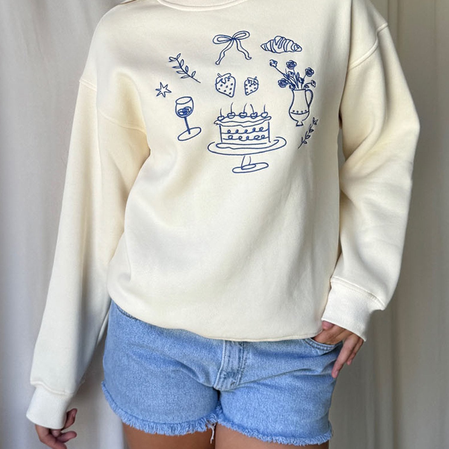 Womens Sweatshirts Long Sleeve Pullovers Crew Neck Blouse Cake Embroidery Loose Tops Trend Clothes for Casual