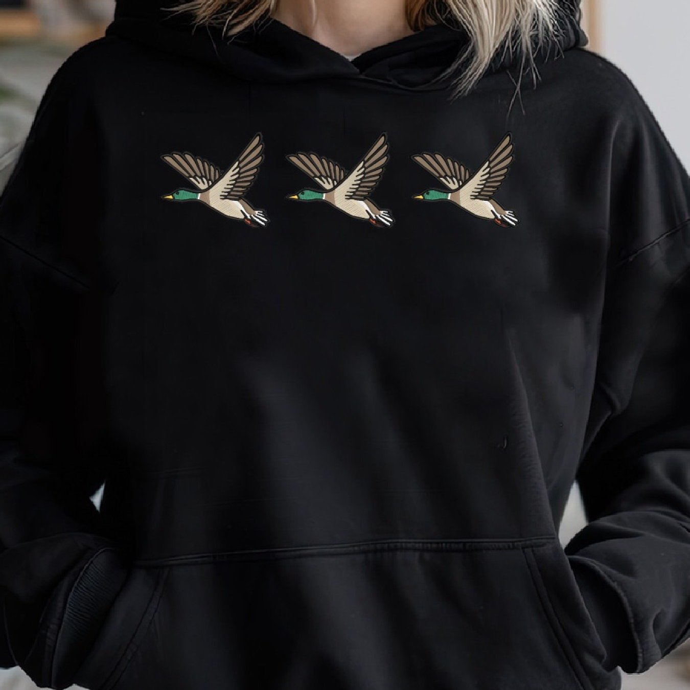 Embroidered Duck, Animal Lover Cozy Classic Print Pullover Hoodie, Casual Long Sleeve Hoodie For Sprots