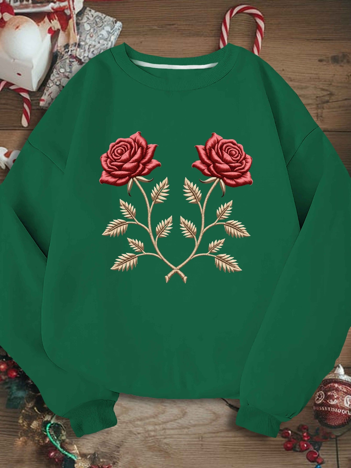 Embroidery Embroidered Pattern with Roses Women'S Plus Size Sweatshirt
