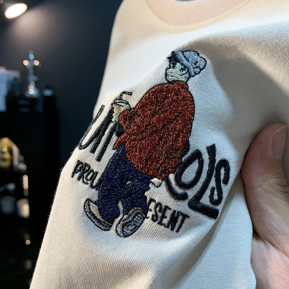 Embroidered printed short sleeved T-shirt for men's summer new style, loose and versatile, casual and breathable men's top