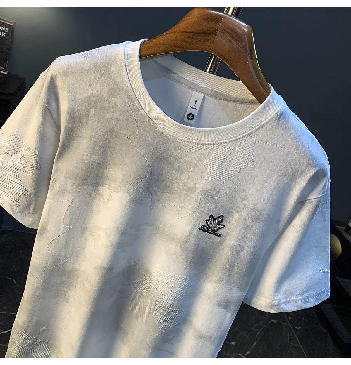 High end embroidered men's short sleeved shirt, summer high-density T-shirt, halo printed loose half sleeved shirt