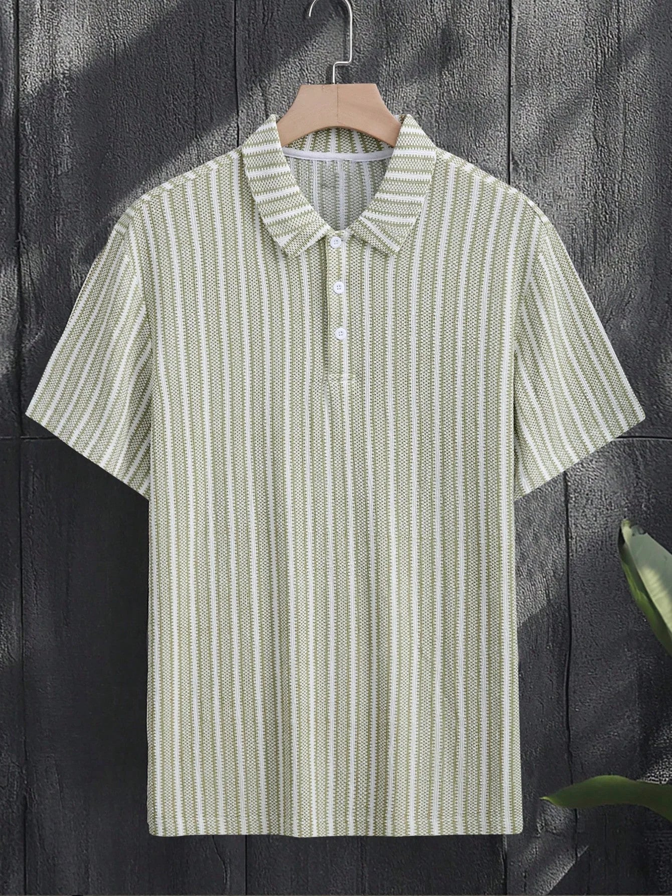 Men's Summer Knitted Striped Lapel Short Sleeved Polo Shirt Comfortable and Fashionable Polo Shirt Suitable for Daily Wear