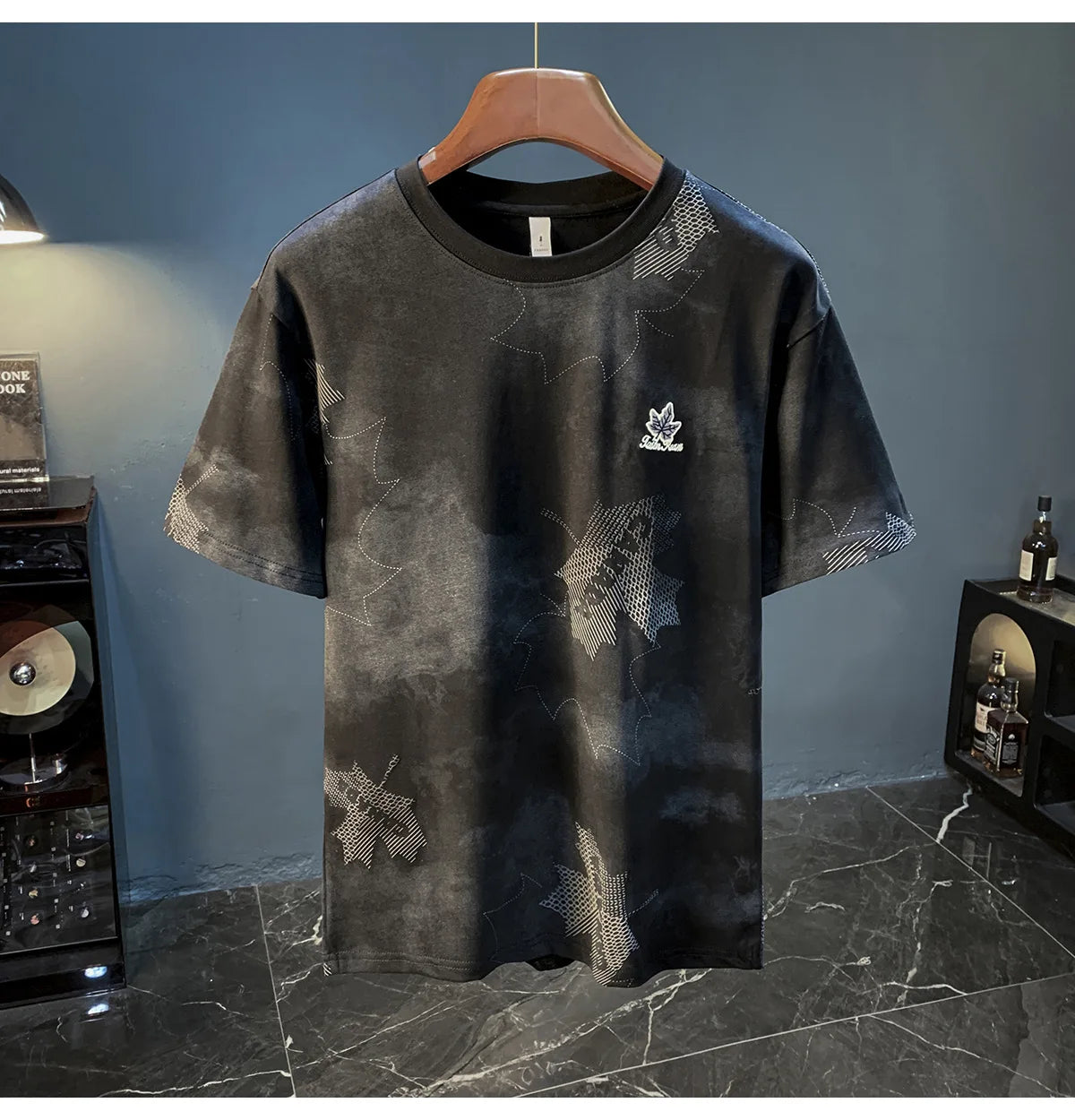 High end embroidered men's short sleeved shirt, summer high-density T-shirt, halo printed loose half sleeved shirt