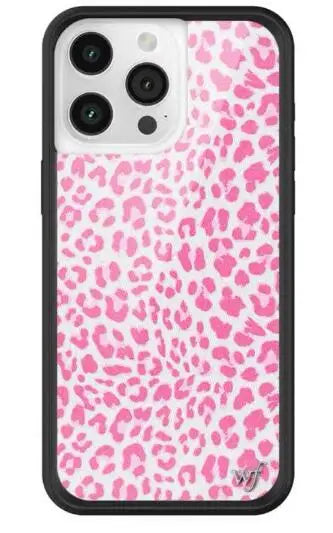 Wildflower Ins Cute Cartoon Phone Case for iPhone Leopard Print Cherry Pink Cat Brown 13 Pro 14 Pro 15 Pro WF Strawberries case