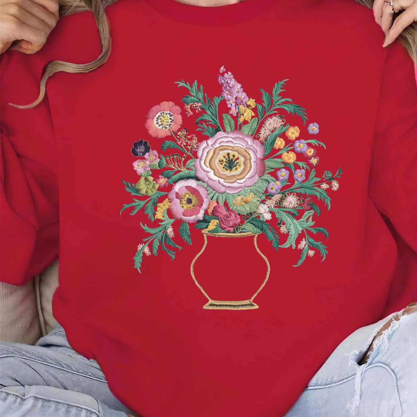Cozy Floral Embroidered Women's Sweatshirt - Casual Crew Neck, Long Sleeve Pullover for Fall & Winter, Machine Washable