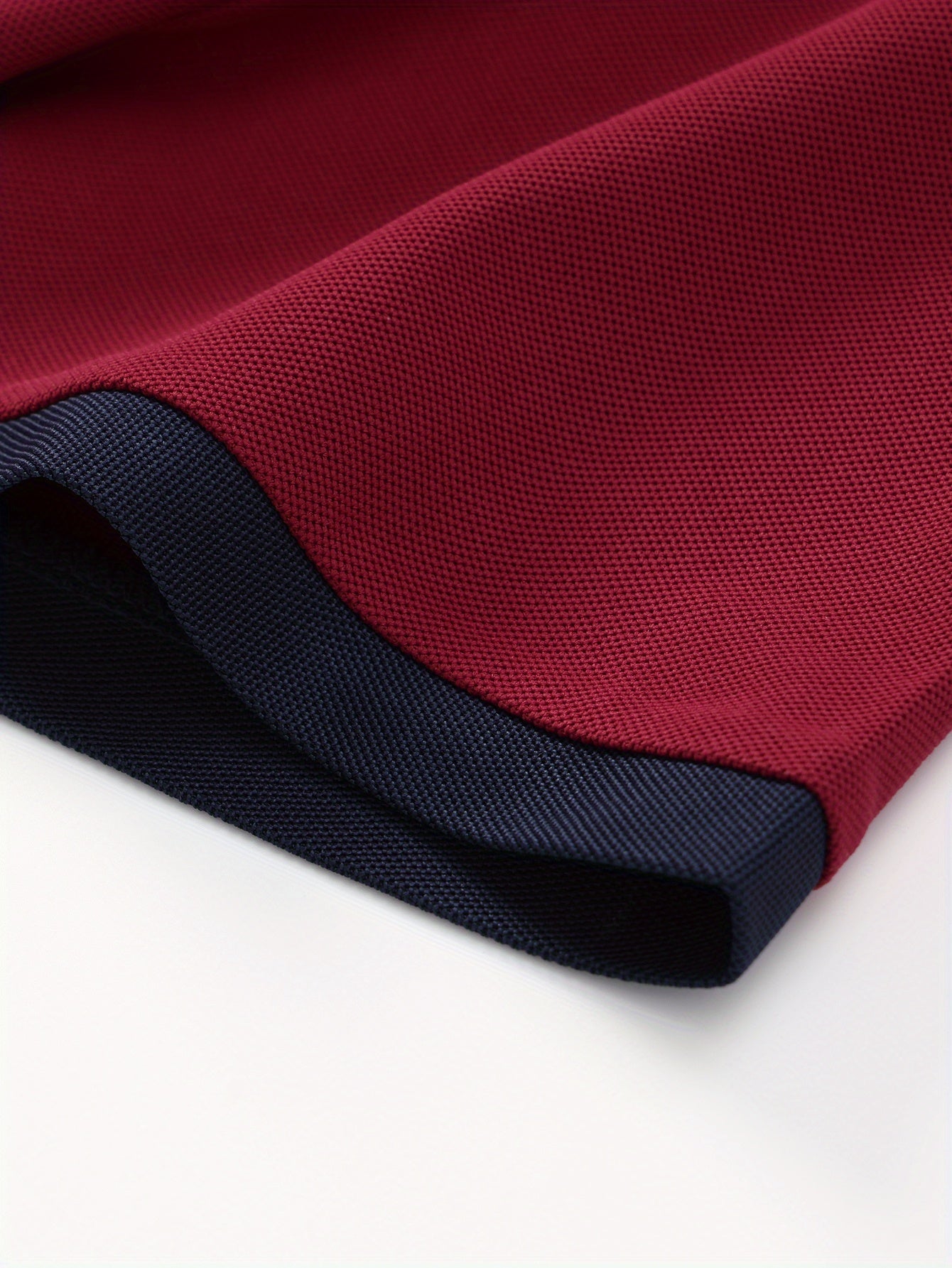 Men's Summer Shirt - Breathable Polyester, Geometric Print & Contrast Collar, Casual Sporty Golf Shirt, Regular Fit Short Sleeve for Daily Commute & Outdoor Activities