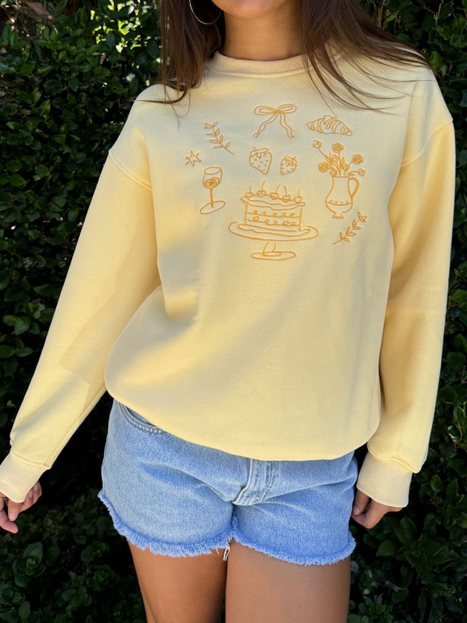 Womens Sweatshirts Long Sleeve Pullovers Crew Neck Blouse Cake Embroidery Loose Tops Trend Clothes for Casual