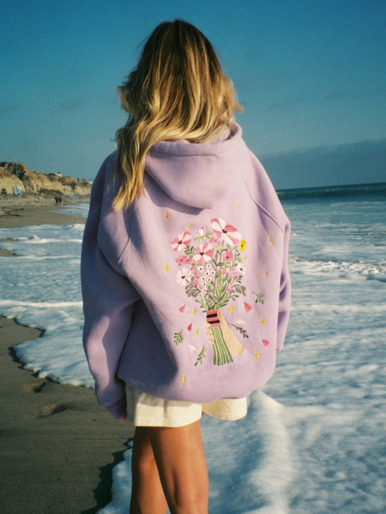 Women'S Oversized Hoodie Flower Embroidery Back Long Sleeve Hooded Sweatshirt with Front Pocket Casual Streetwear