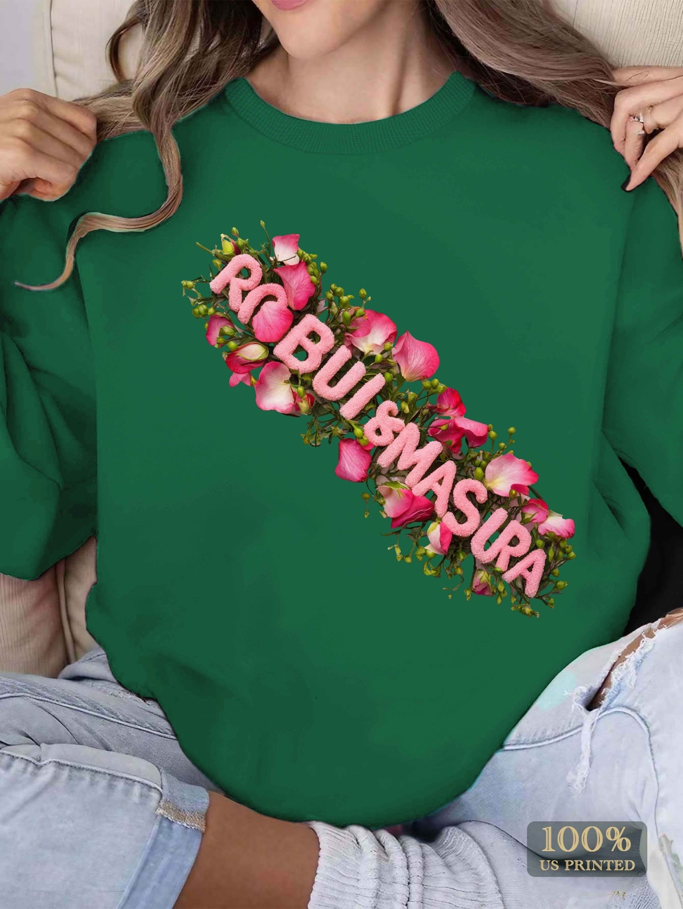 RobiulMasura Elegant Floral Embroidered Women's Sweatshirt - Cozy Polyester, Round Neck, Machine Washable - Perfect for Fall/Winter