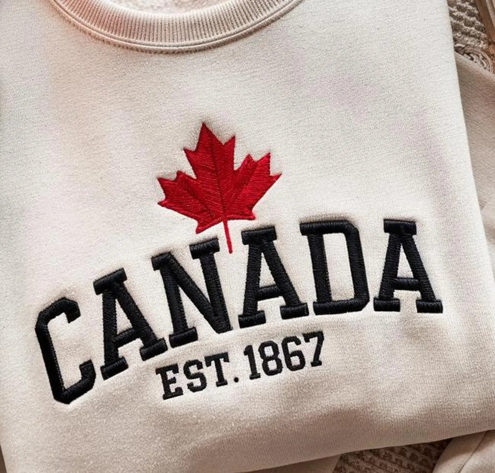 Embroidered CANADA SWEATSHIRT Canada Crewneck Sweatshirt Canada Gift for Friends Canada Aesthetic Crewneck Embroidered Sweatshirt Gift
