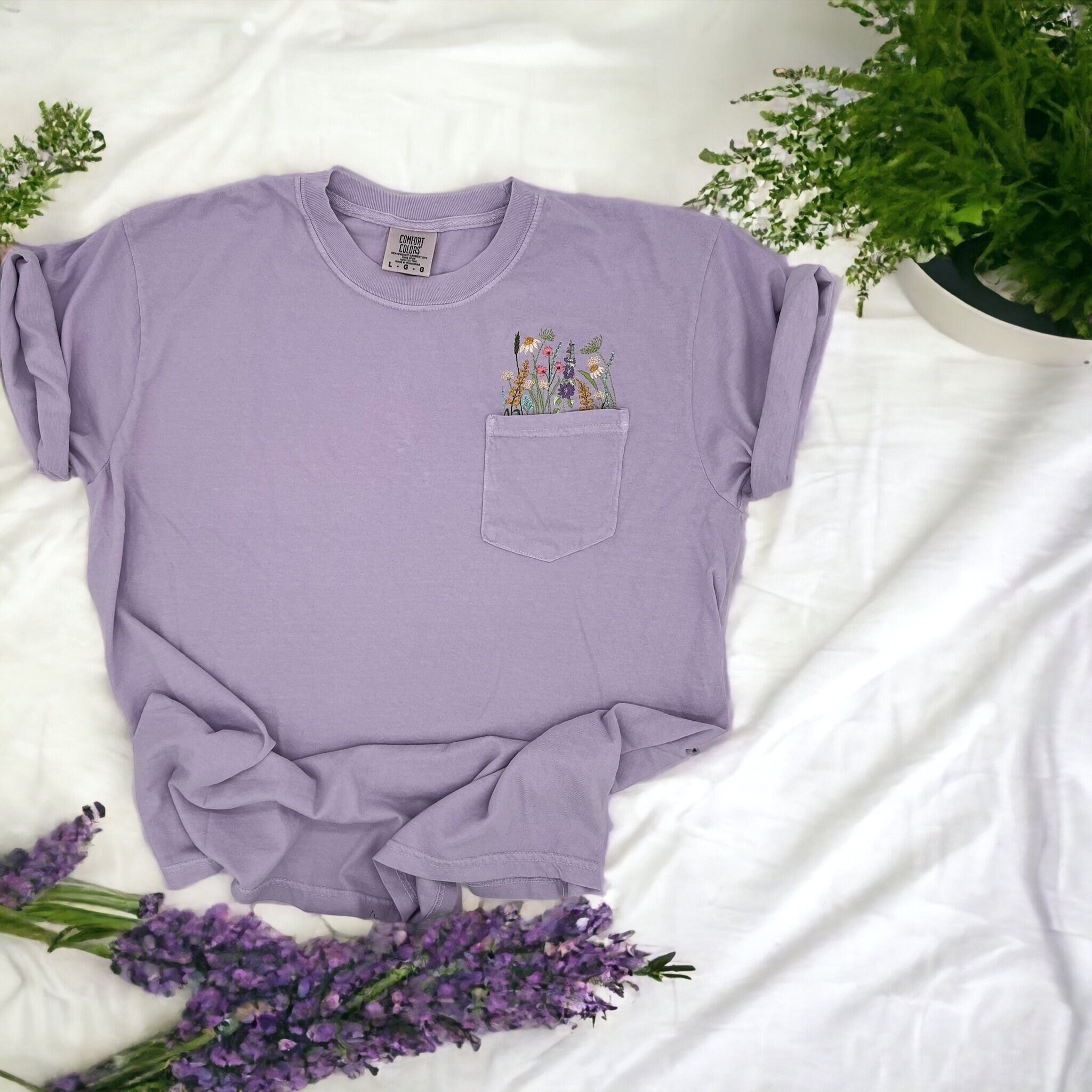 Embroidered crewneck wildflower pocket t-shirt, Embroidered flower shirt, Spring clothing, Floral pocket tee, Comfort Colors tshirt
