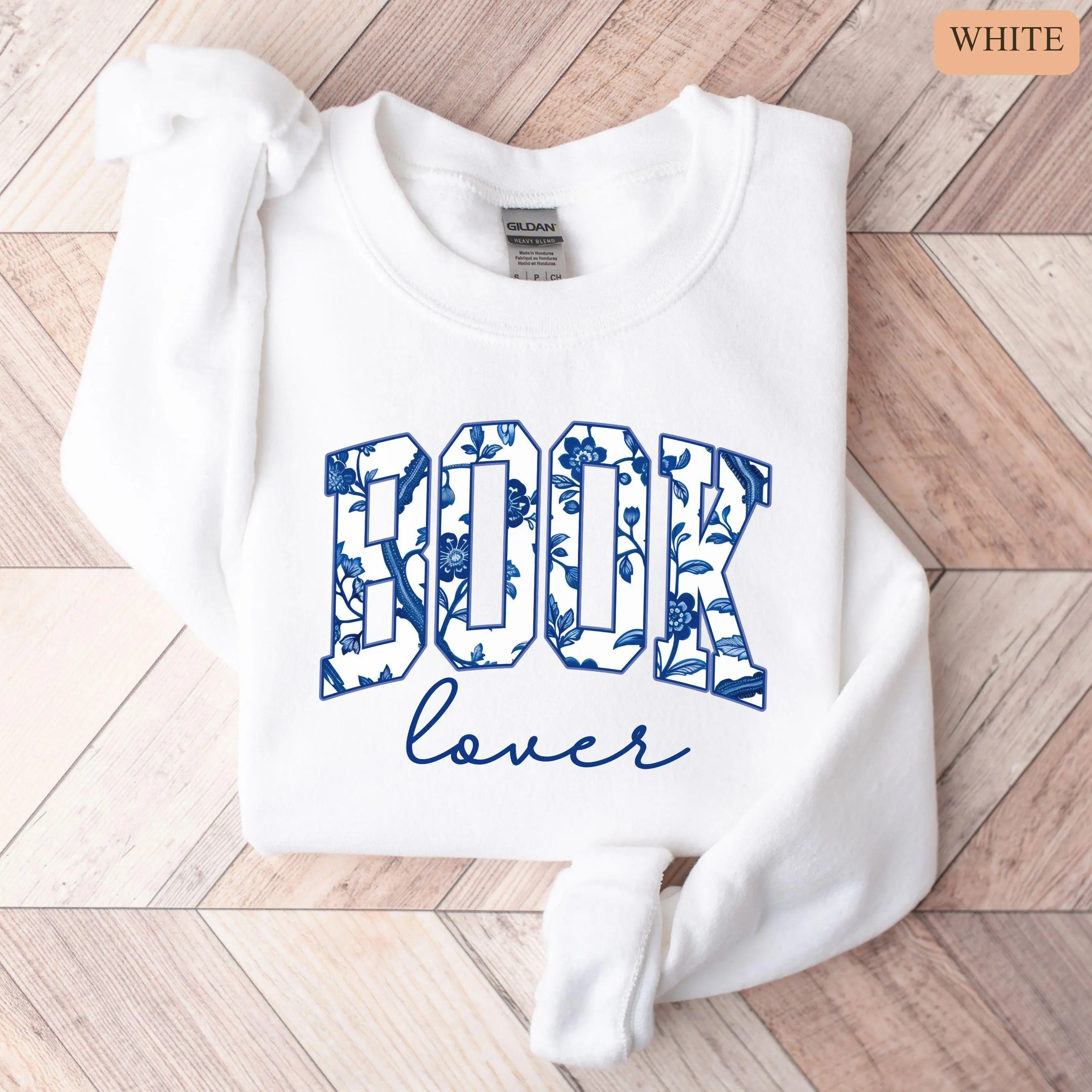 Cute Book Lover Sweatshirt, Bookworm Crewneck, Reading Club, Librarian Gift, Bookish Merch, Reader, Teacher Gift, Book Girly Top, Read Book