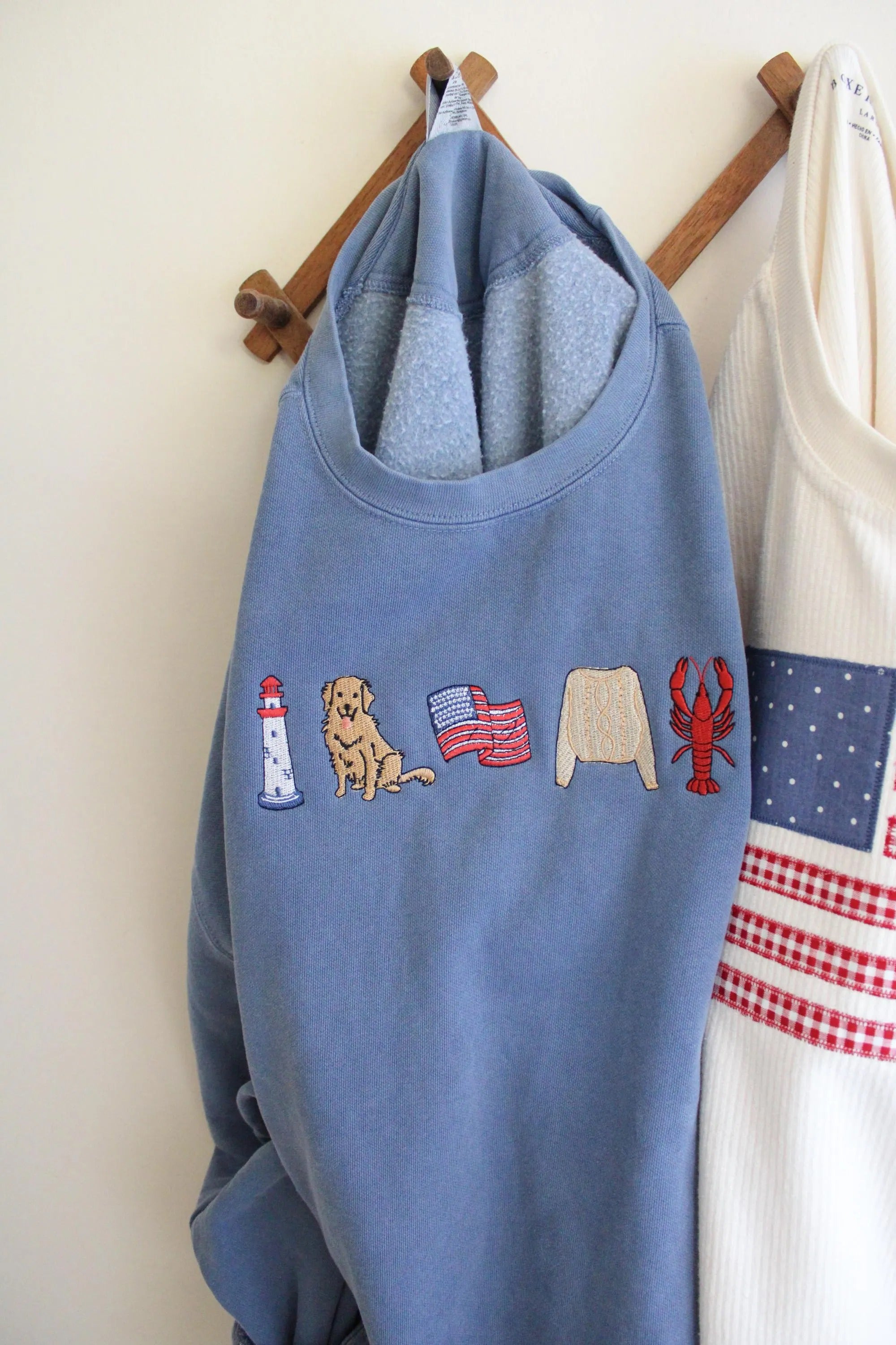 East Coast Icon Sweatshirt, German Shorthaired Pointer OR Golden Retriever, Embroidered