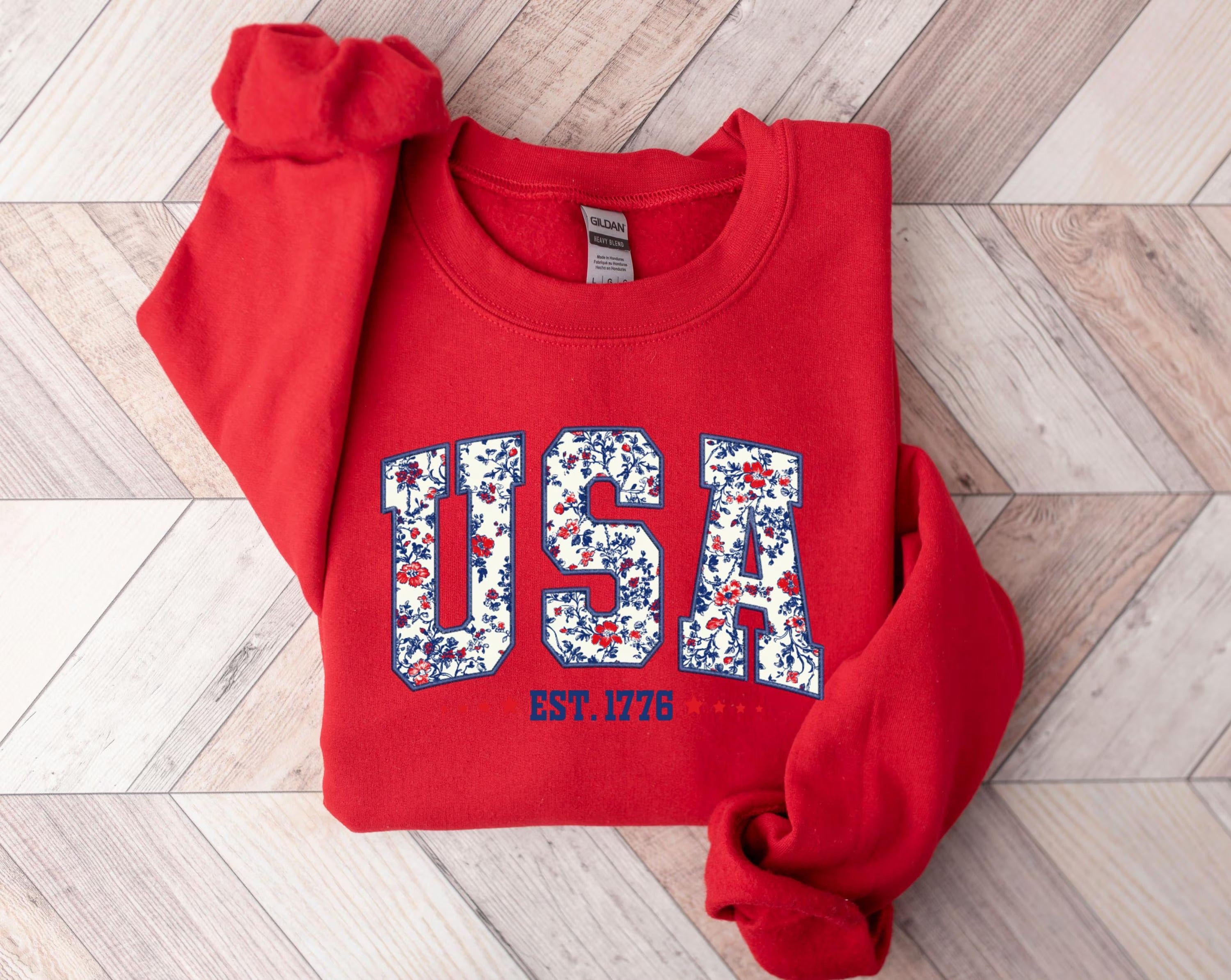 Floral USA Sweatshirt, Patriotic Women Sweatshirt, USA Est 1776 Sweatshirt, 4th Of July Sweatshirt, America Sweatshirt, Flower USA Sweater