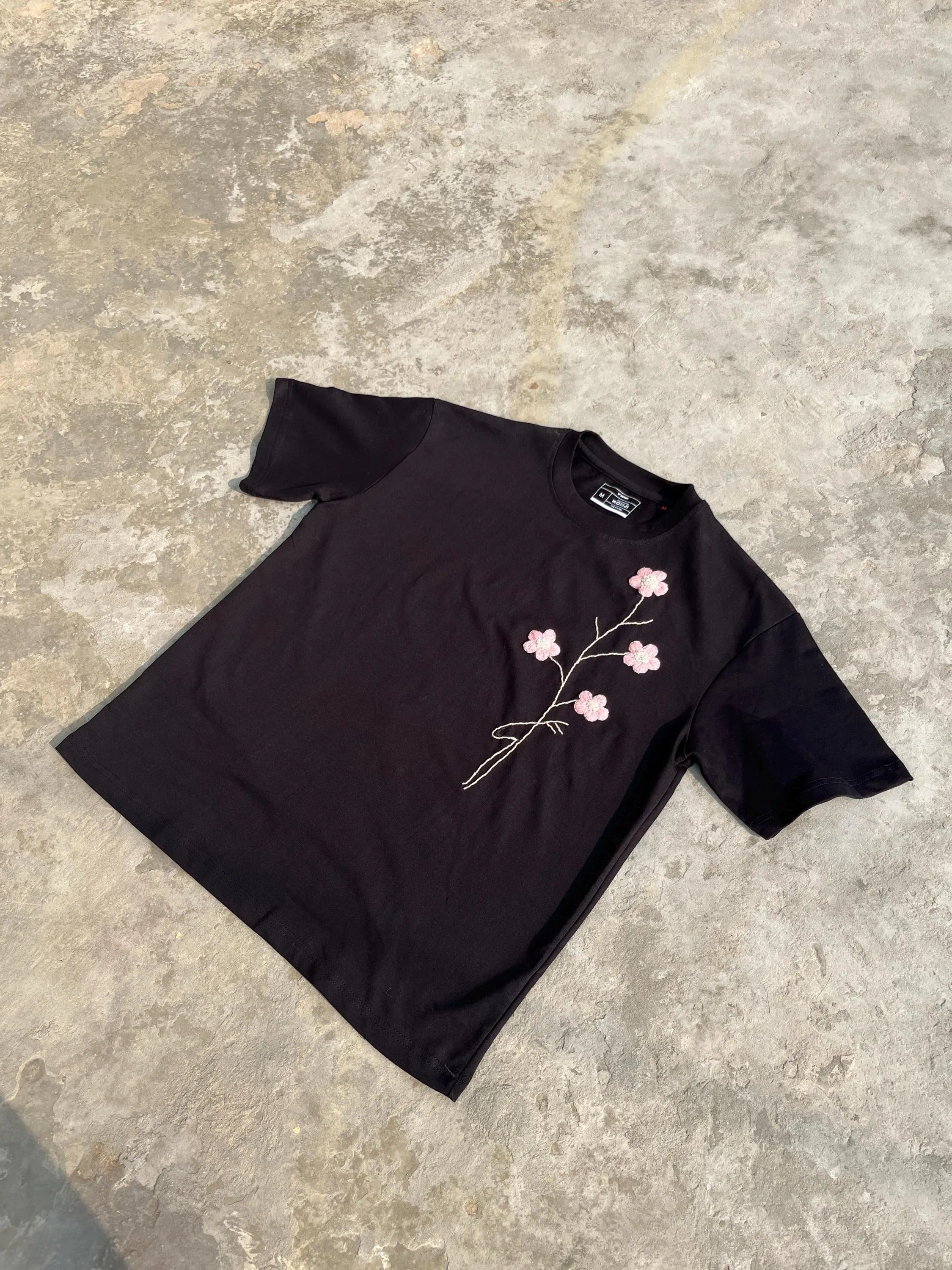 Floral Hand Embroidered T-Shirt – Custom Embroidery, Personalized Gift, Unique Style