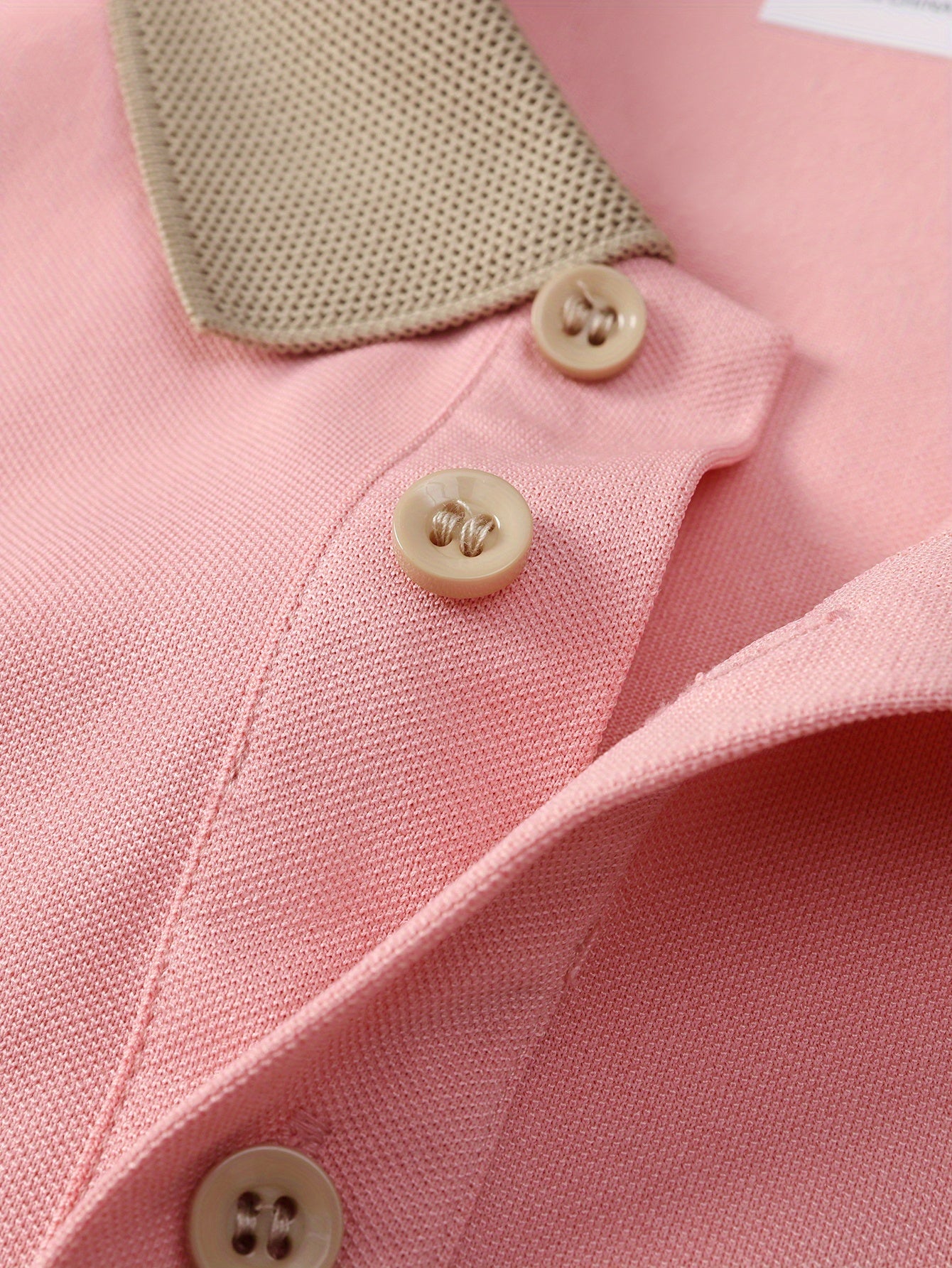 [Disney Authorized] Men's classic shirt, Winnie the Pooh playing golf pattern print, high-end casual business golf shirt, short-sleeved collar, quick-drying and breathable, perfect gift for husband and friends.