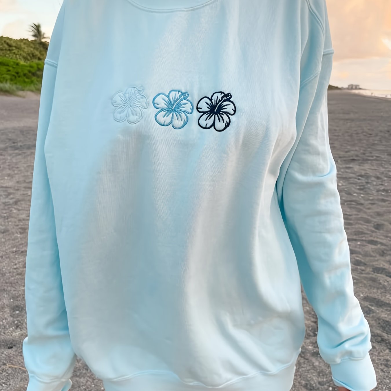 Women'S Long-Sleeved Round Neck Light Blue Butterfly Pattern Three-Color Round Neck Sports Sweatshirt Suitable for Going Out And Partying Streetwear