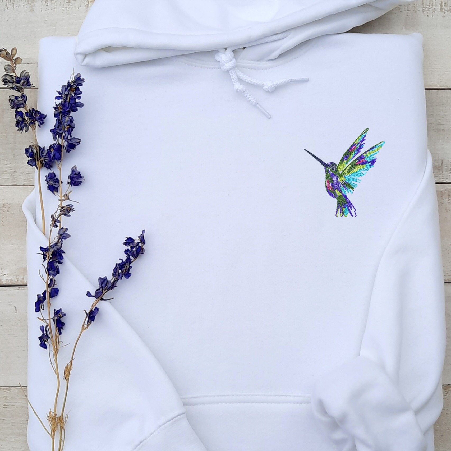 Embroidered Hummingbird Hoodie, Cute Hummingbird Embroidered Hoodie, Bird Hoodie Gift for Friend, Unisex Hooded Sweatshirt with Hummingbird!