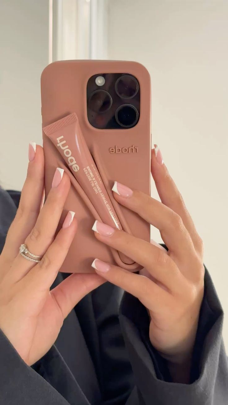 DIY Rhode Toast Soft Silicone Lipstick Phone Case For iPhone 16 15 14 13 12 11 Pro Max Plus Portable Lip Gloss Holder Ins Hot Cover