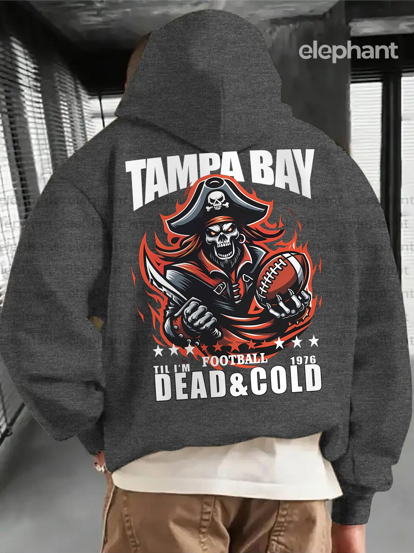 Tampa Bay Football Graphic Print Hoodie for Men - Casual, Thickened Cotton Blend Sweatshirt with Pocket, Ideal for Autumn and Winter,, Creative Gifts, Gifts for Men, Football Enthusiasts