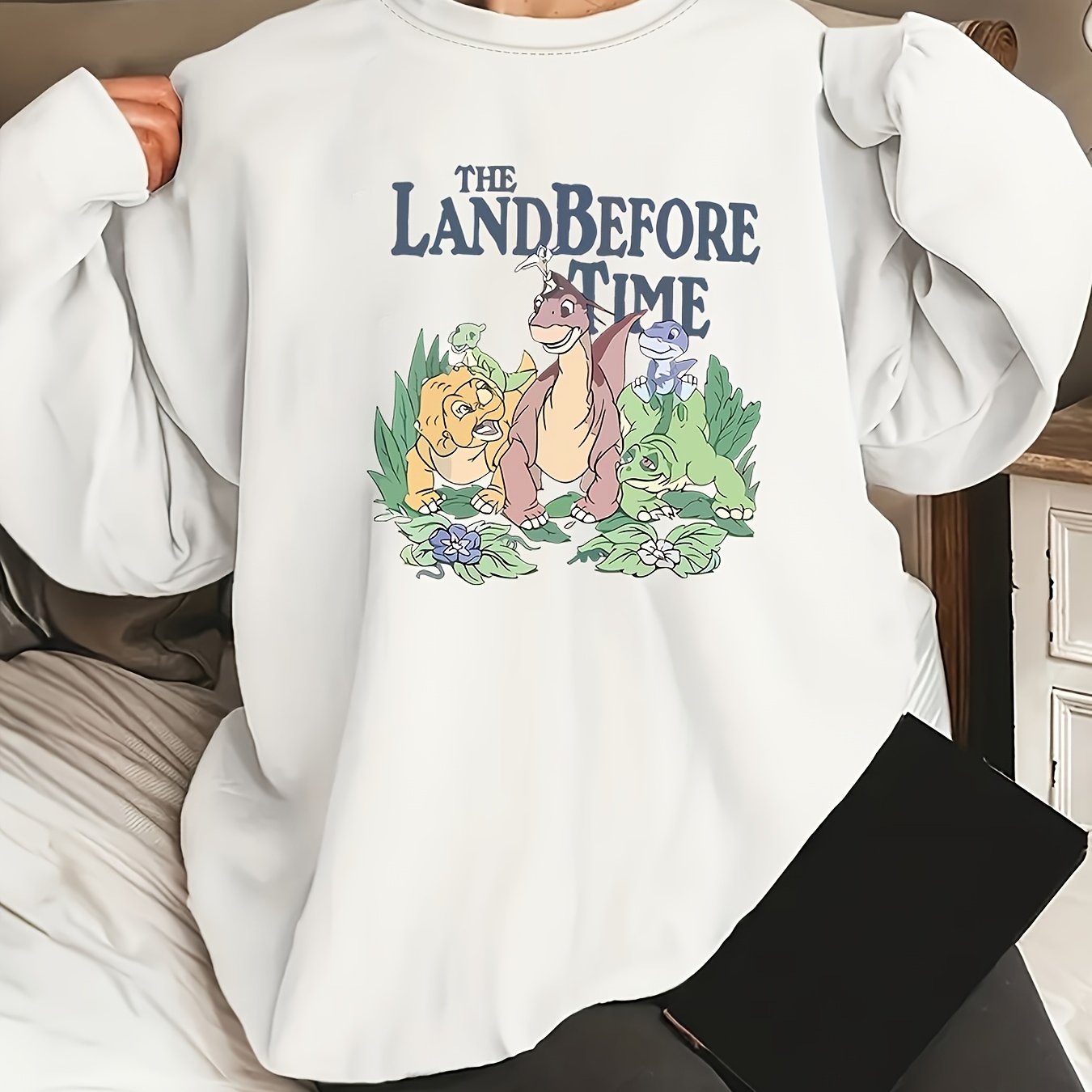 [Bangly Charm Dinosaur Sweatshirt] Bangly Charm Women's Casual Dinosaur Graphic Sweatshirt | Trendy Color Block Print, Polyester, Crew Neck, Long Sleeve, Slight Stretch, All-Season Pullover