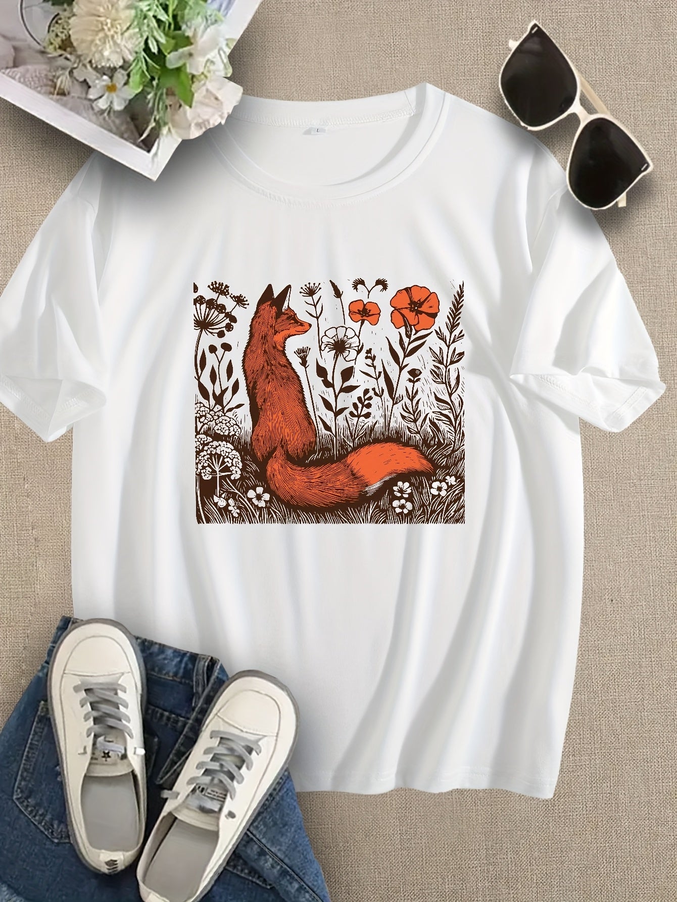 [Soft Cotton T-Shirt] Soft Cotton Women's Rustic Fox & Floral Graphic T-Shirt | High Elasticity Breathable Streetwear Top for Spring/Summer, Casual Daily Wear, Machine Washable Gift, Ladies T Shirts, Everyday Comfort, Streets