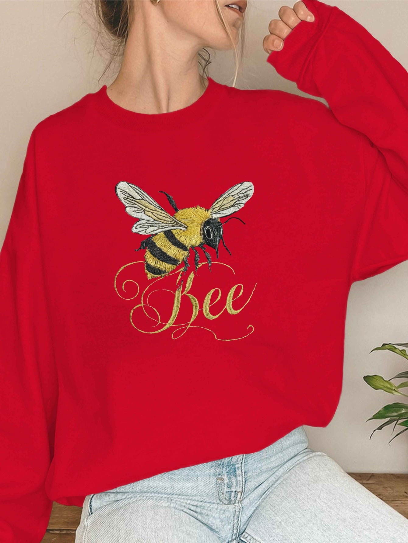 teediy beautifully detailed embroidered bee 250g teediy Women's sweatshirts