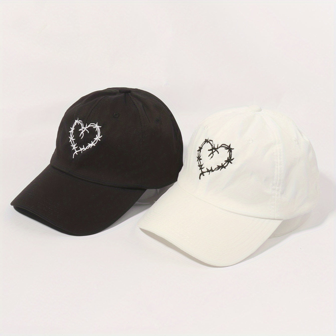 [2pcs Adjustable Baseball Caps] 2pcs Love Embroidery Couple Adjustable Baseball Caps