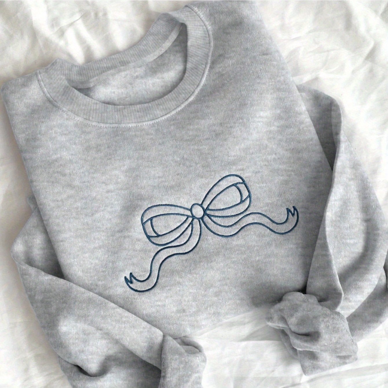 Women'S Casual Crew Neck Sweater, Bow Embroidery Long Sleeve Pullover for Autumn/ Winter, Knit Grey Sweatshirt