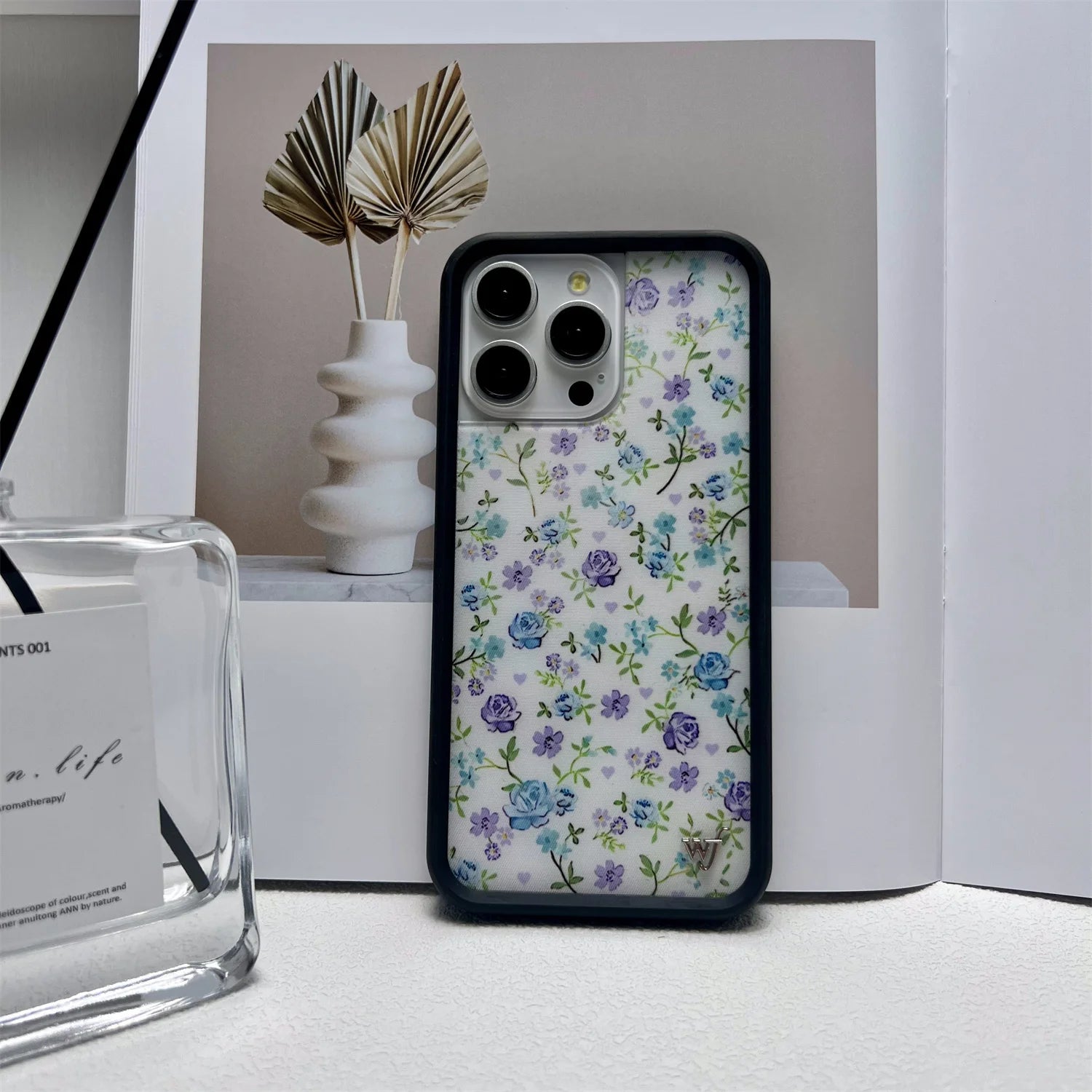 Wildflower Ins Cute Cartoon Phone Case for iPhone Leopard Print Cherry Pink Cat Brown 13 Pro 14 Pro 15 Pro WF Strawberry Case