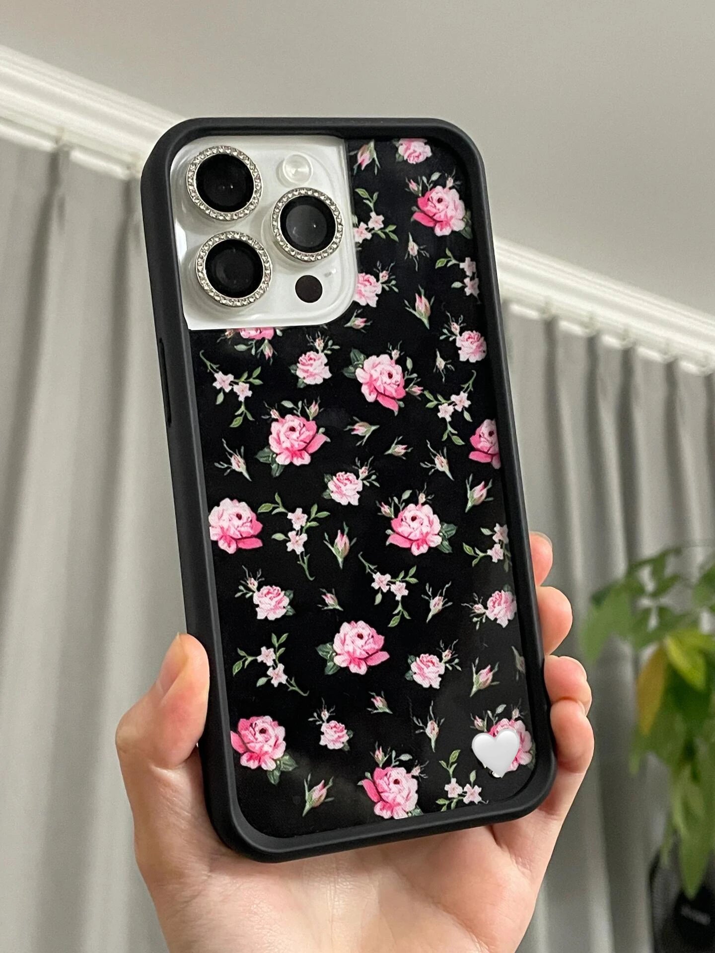 Wildflower Cartoon cute phone case for iPhone Animal Fruit Flower Creative 12 13 14 15 16 Pro Max 14 Plus Strawberry phone case