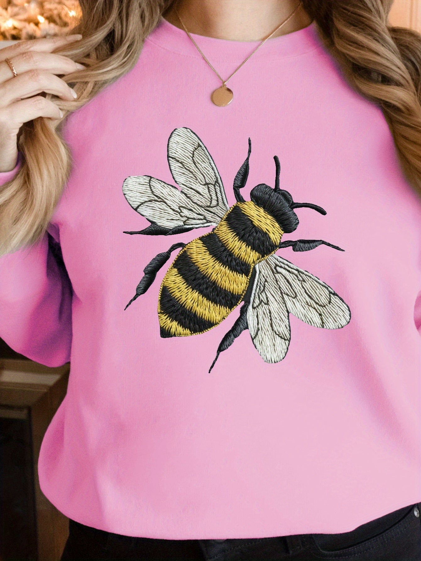 Teediy Meticulously Embroidered Bee Design Women'S Sweatshirt