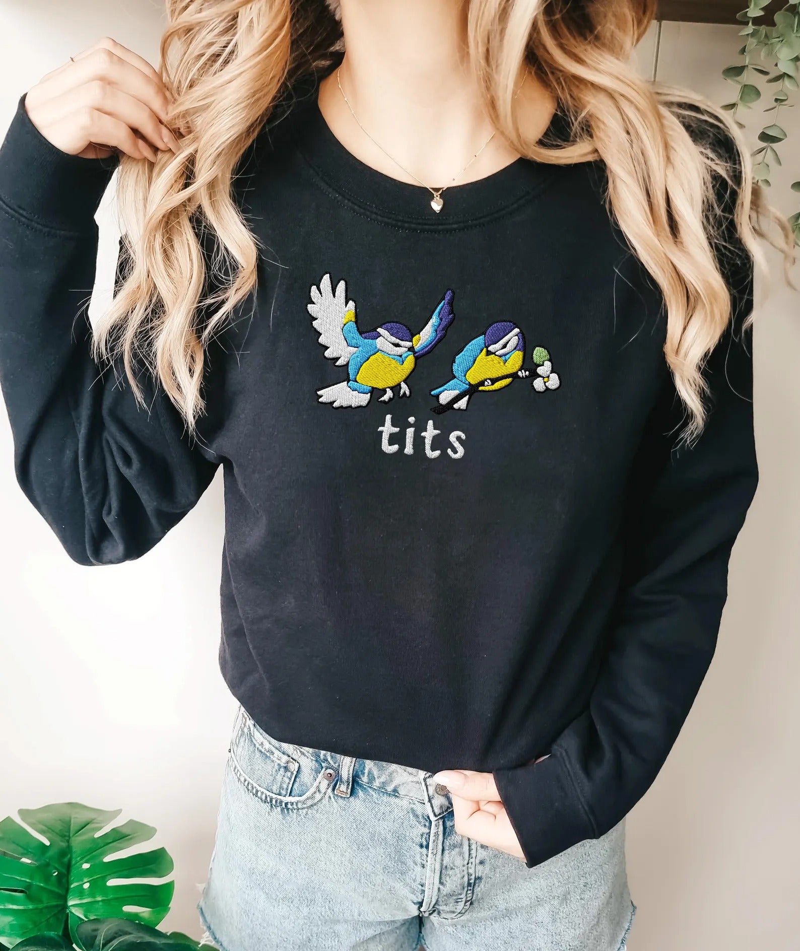 Blue Tiits EMBROIDERED Sweatshirt, Retro Jumper, Funny Froggy Sweater, Quote Trendy Crewneck, Minimalist Cottagecore Froggy Clothes