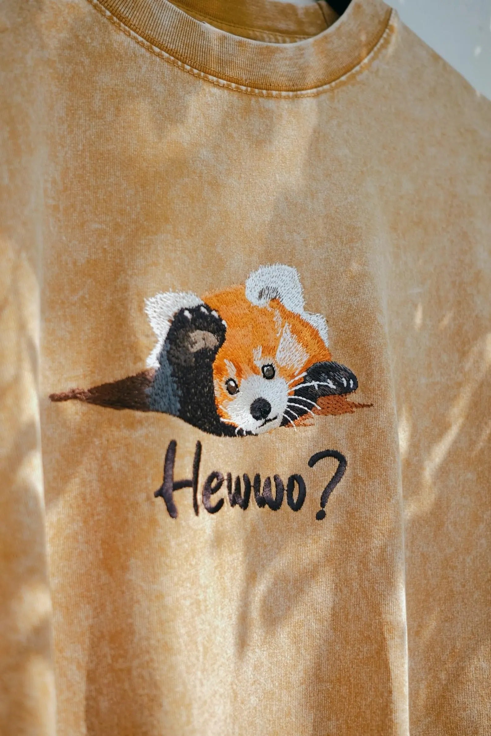 Red panda embroidered t-shirt. So cute. Great material. Oversize shirt form. Streetwear style